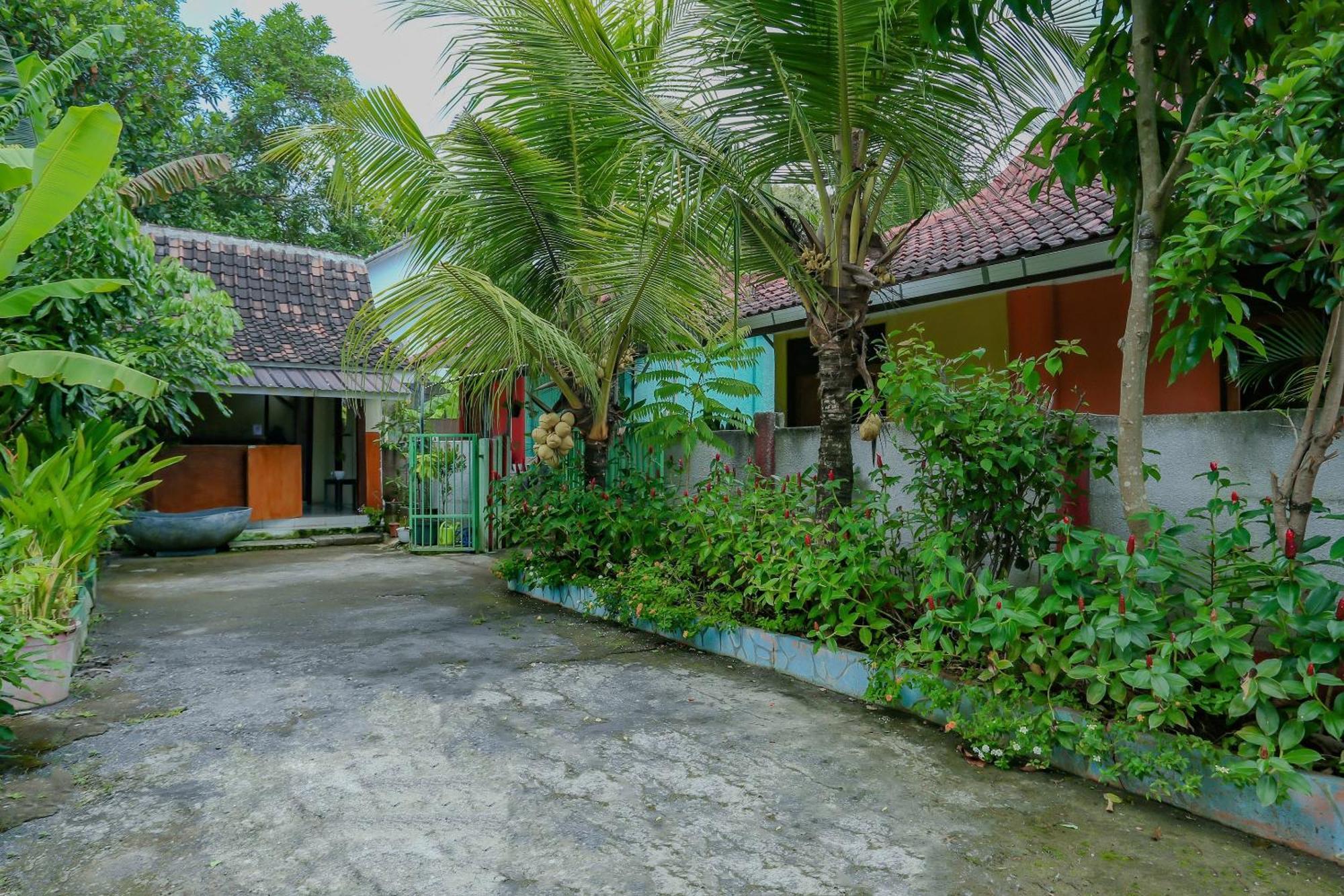 Oyo Life 90301 Hidden Village Uluwatu Джимбаран Екстер'єр фото